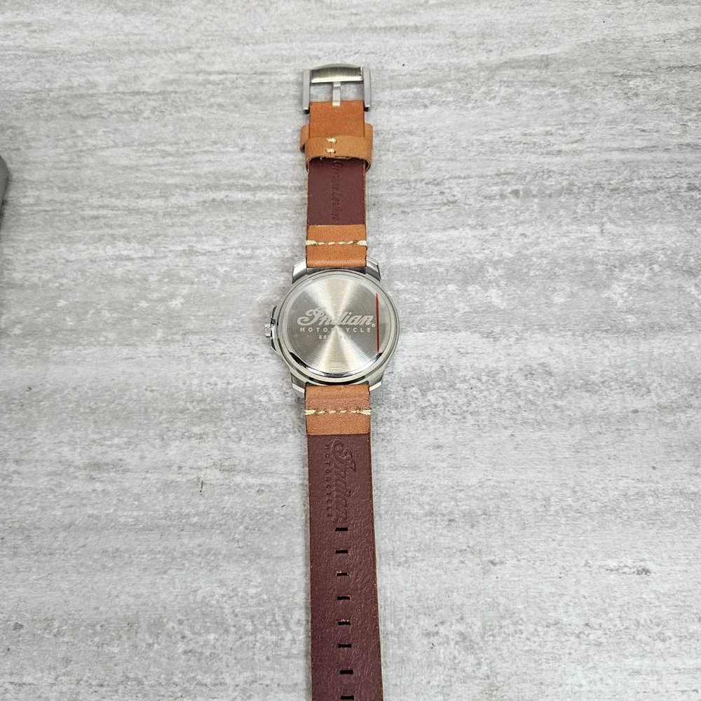 Indian Motorcycle Men's Watch Silver Tone Case Brown Leather Strap new - Picture 5 of 6